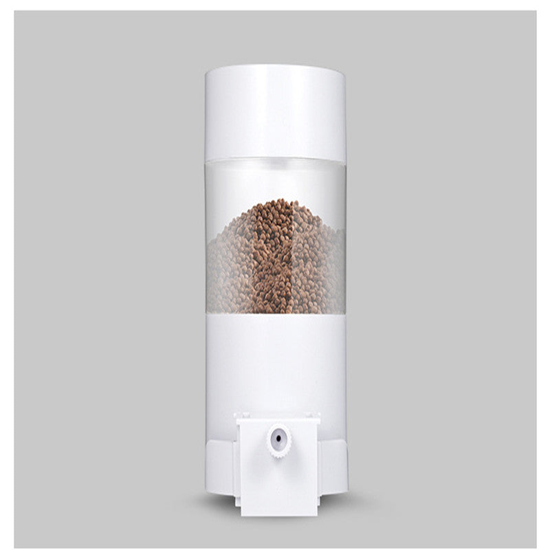 Aquarium automatic fish feeder
