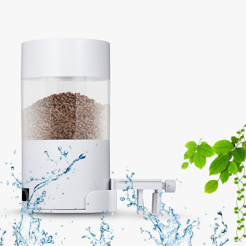 Aquarium automatic fish feeder